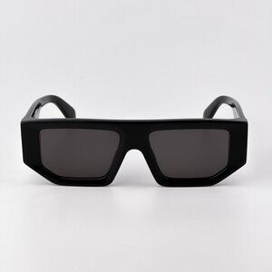 Off-White VANCOUVER Women Sunglasses Black Square Grey Lenses | Model OERI13F